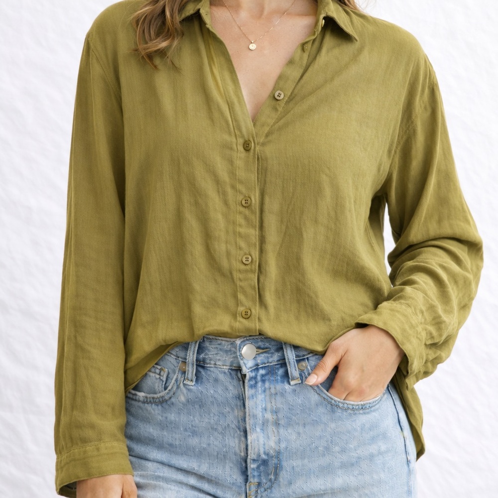 Boohoo Button-Down Shirt for Women